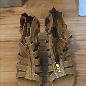 Steve Madden Beige Zipper Strap Wedges